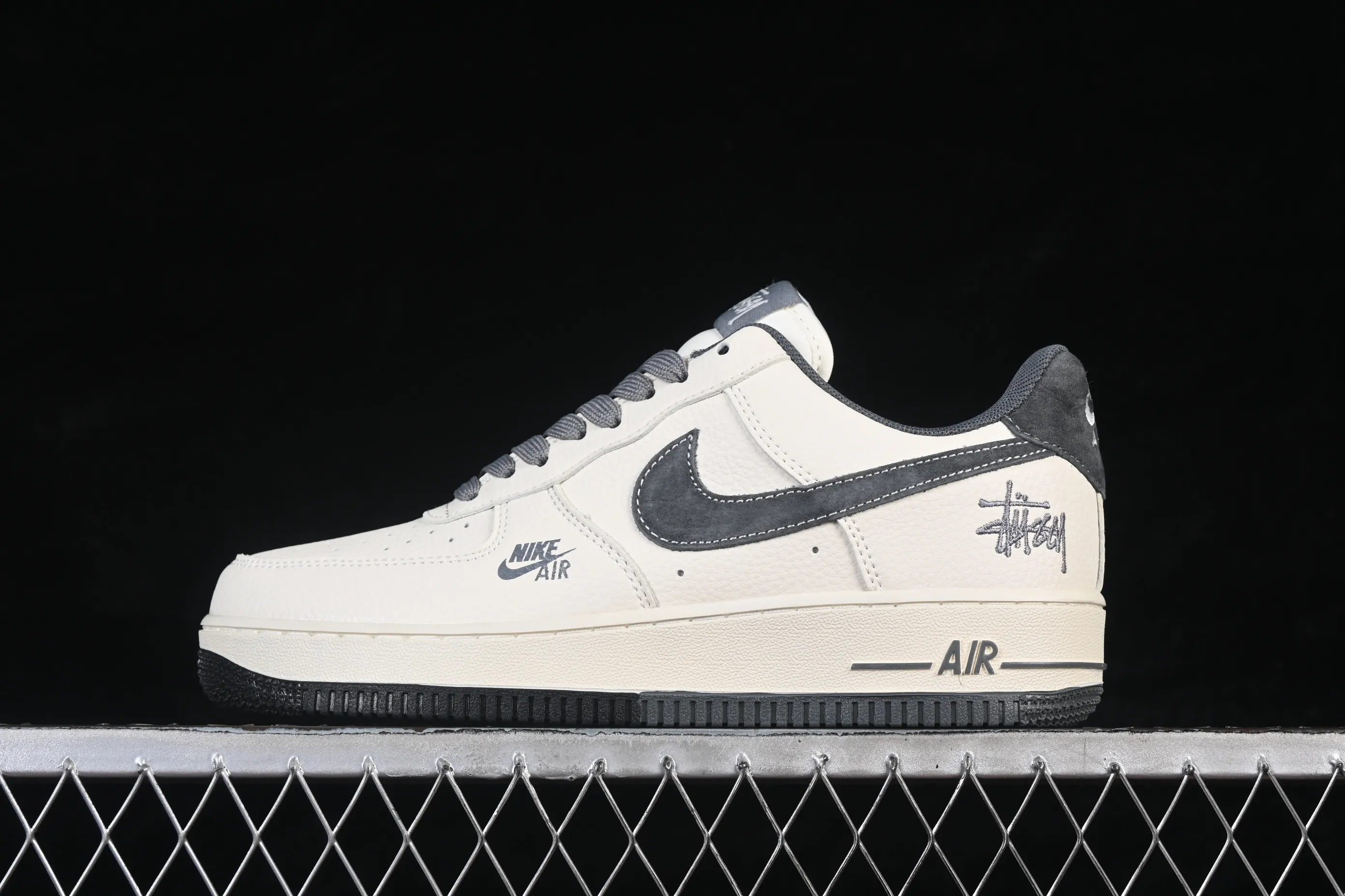 All Categories Nk Air Force 1 Air Force Series Nk Air Force 1 Low Air Force Low Nike Air Force 1'07 Low Beige White Black Air Force One Low Casual Shoes DN1688-814